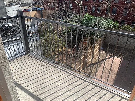 Rented by Remax Real Estate Professionals | media 5