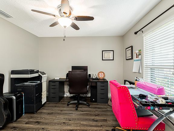 5th image of 2661 Ivory Way