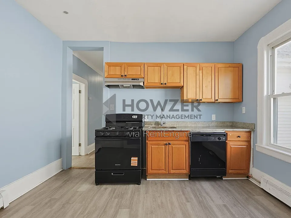 12 Danube St #3