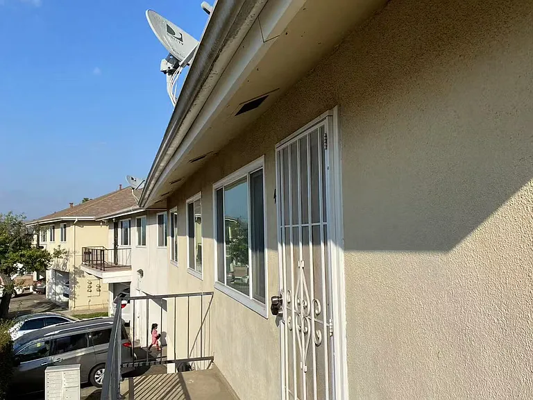 1767 Fullerton Rd #4 — Photo 2