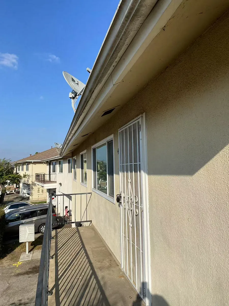 Building Photo - 1767 Fullerton Rd #4