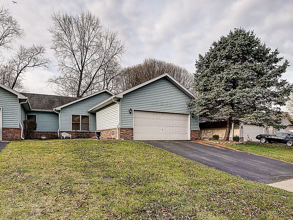 1st image of 7715 Orchard Village Dr