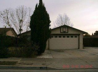 273 Willow Dr, Hollister, CA