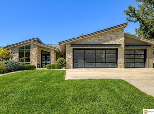 21854 Hillandale Rd, Elkhorn, NE 68022