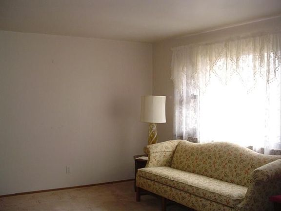 4th image of 7829 Wilmar Pl