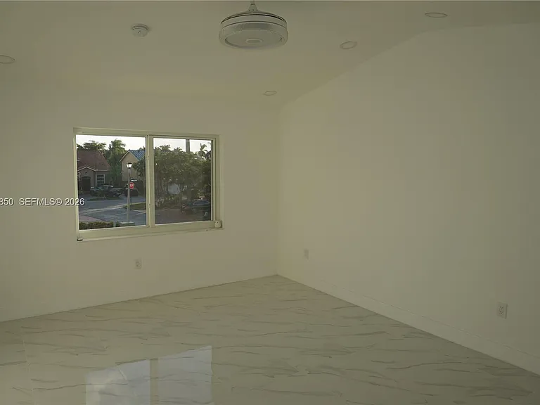 15614 SW 110th Ter — Photo 56