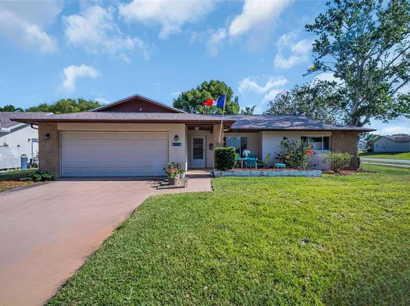 2967 Macalpin Dr N, Palm Harbor, FL 34684