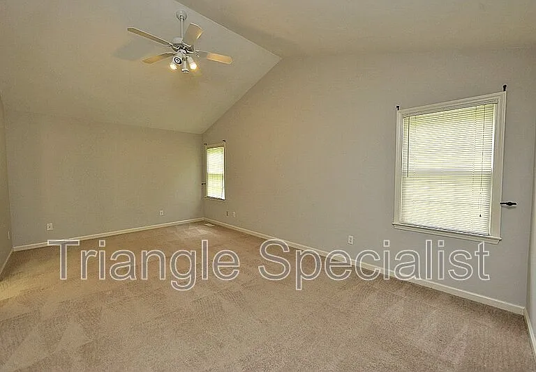 6004 Sweden Dr — Photo 5