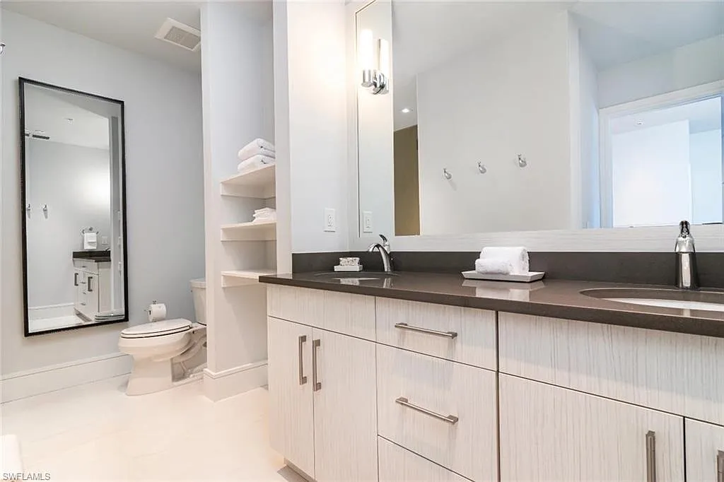 1 bed, 1.0 bath, 790 sqft, $11,025 — Photo 4