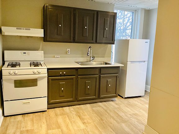 5th image of 801 Green St APT 4