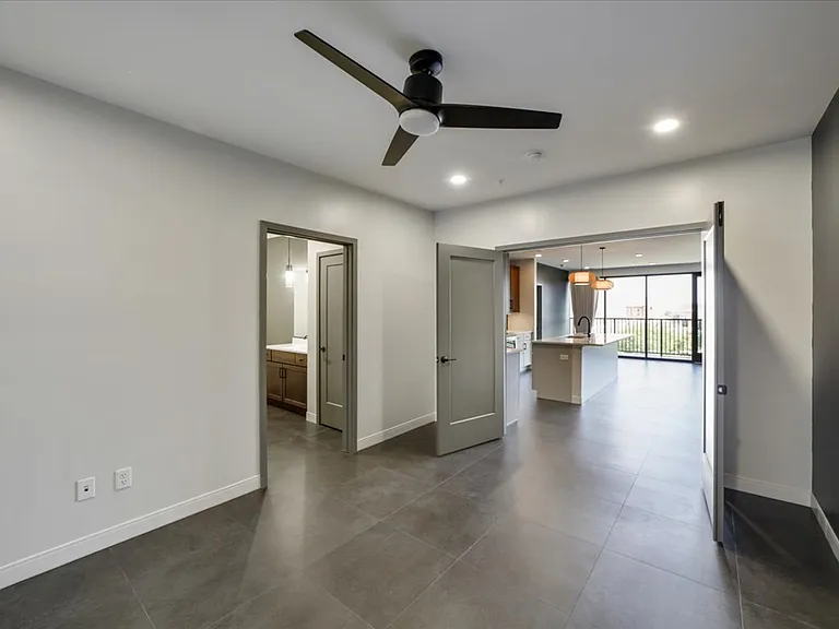 201 E Front St — Photo 23