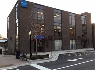 200 W Front St, Wheaton, IL 60187