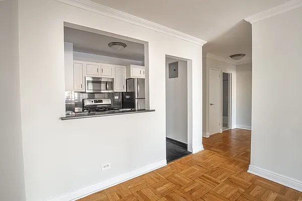 Rented by Stonehenge NYC LLC | media 4