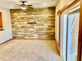 208 Rainbow Ter, Black Mountain, NC 28711