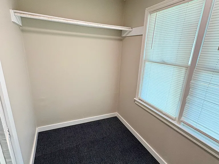 176 Main St — Photo 9