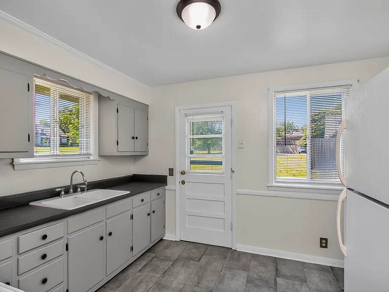 218 Cumberland Cir #1 — Photo 6