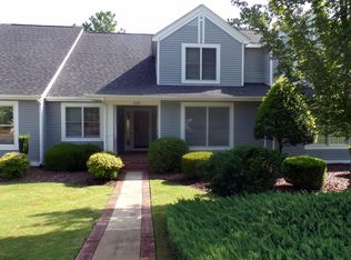 203 N Knoll Rd, Southern Pines, NC 28387