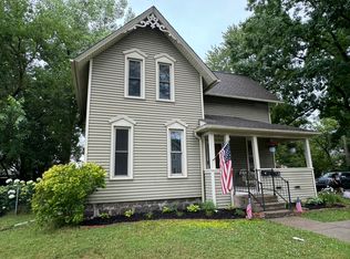 515 E Lake St, South Lyon, MI 48178
