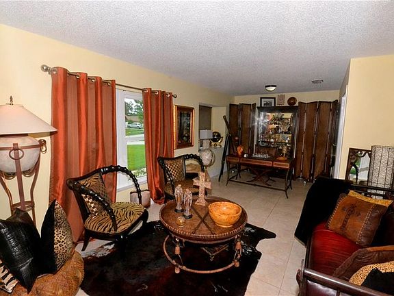 2nd image of 4224 Interlake Dr