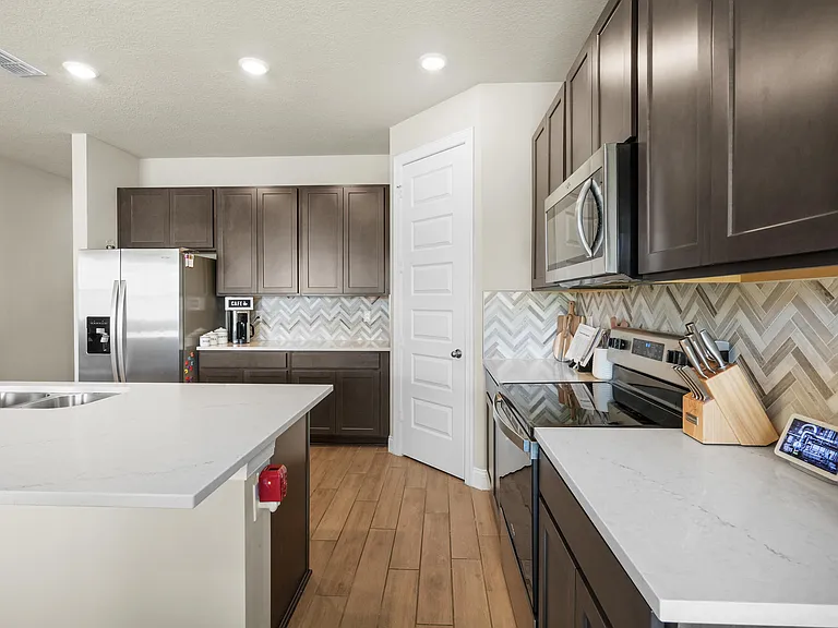 8588 Dahlia Cir — Photo 14