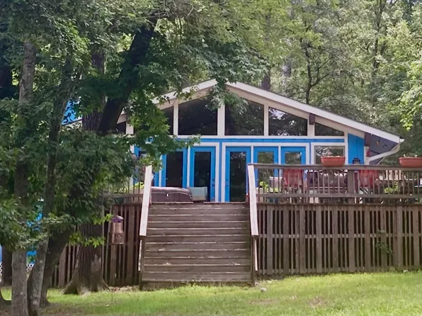 832 Clear Water Trl, Holly Lake Ranch, TX 75765