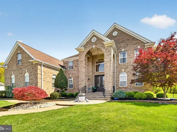 45 Emerald Rd, Robbinsville, NJ 08691