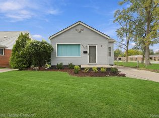 13957 Berwyn, Redford, MI 48239
