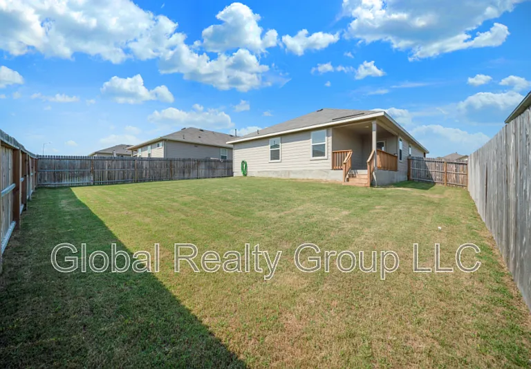 213 Gravel Gray — Photo 18