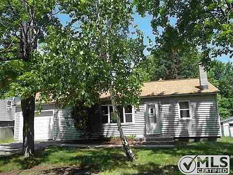 1st image of 2032 Waldo St