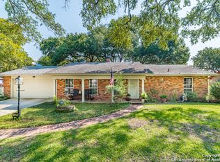 323 Los Nogales Ct, Seguin, TX 78155