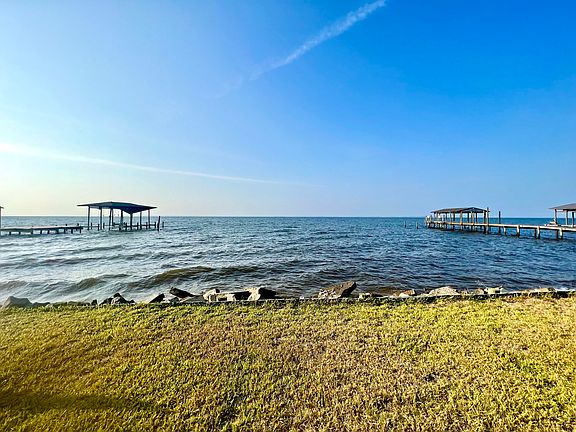 5th image of Indian Bay Dr