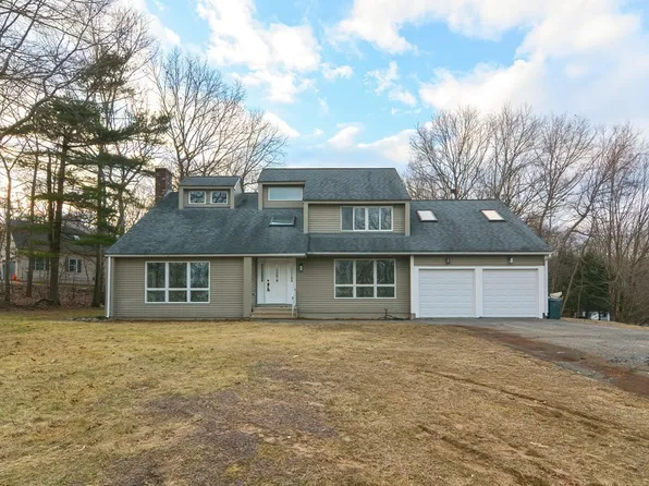 10 Sullivan Blvd, Oxford, MA 01540