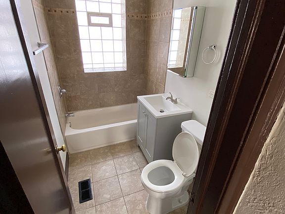 3rd image of 7720 S Marquette Ave #7722-1B