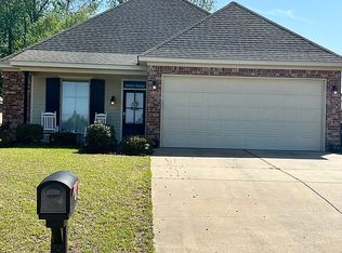 571 Poplar Ridge Dr, Meridian, MS 39305