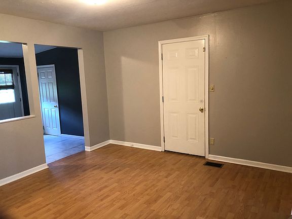 4th image of 4807 Richmond Cir