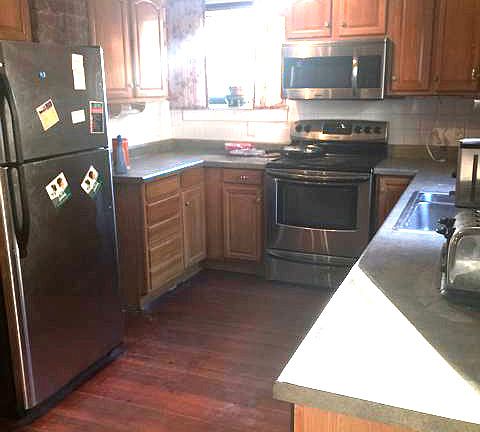 2nd image of 419 Bawden St