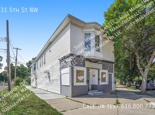 831 5th St NW, Grand Rapids, MI 49504