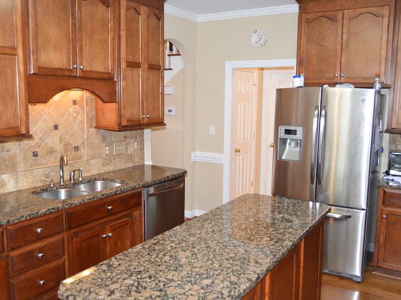2nd image of 4340 Winder Trl
