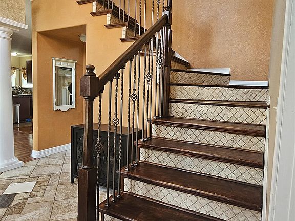 2nd image of 1055 Woodrow St