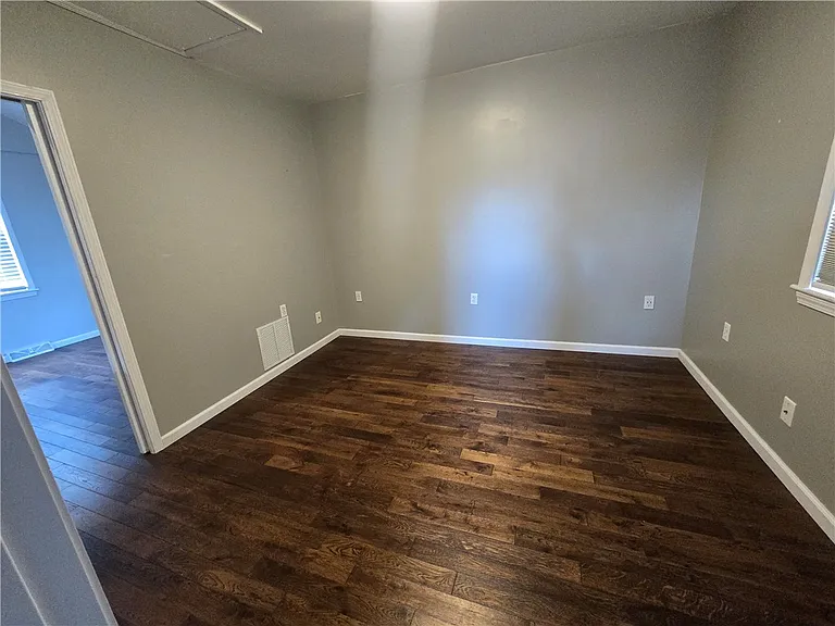 3025 Hazelhurst Ave — Photo 15