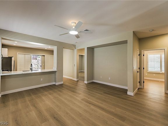 5th image of 2766 Meadow Park Ave