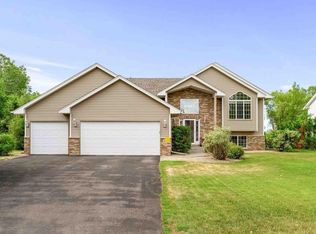 4601 Impatiens Ave N, Brooklyn Park, MN 55443