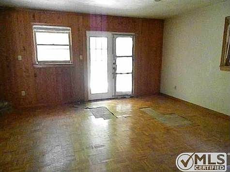 3rd image of 1846 Fernando Dr #A-4