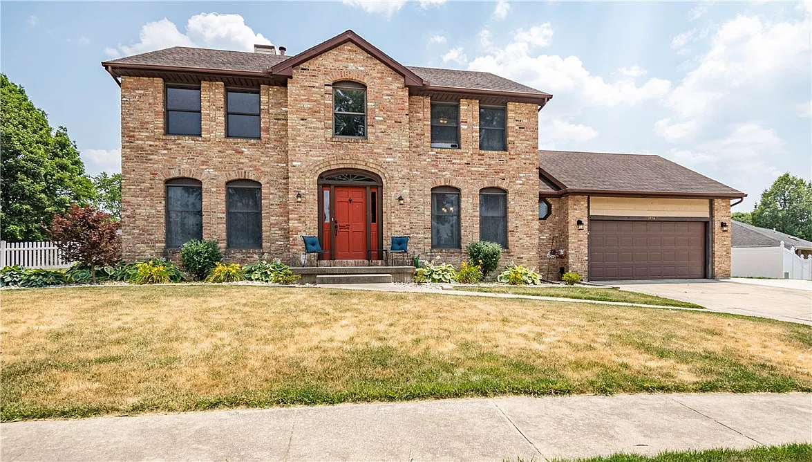 3708 Sims Dr photo 1