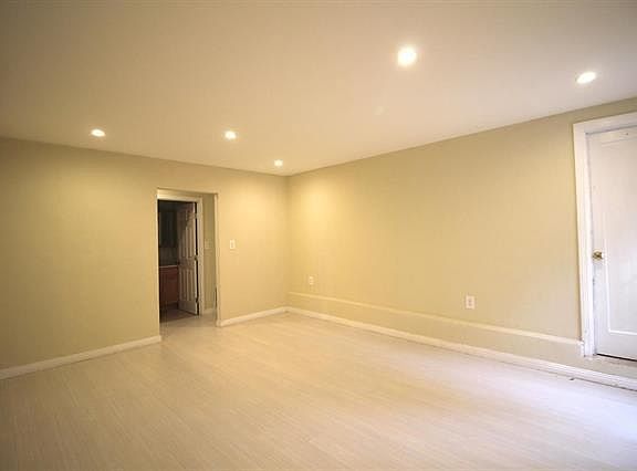 5th image of 631 Sonoma Blvd