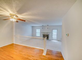 87 Pebble Ln, Blackwood, NJ 08012