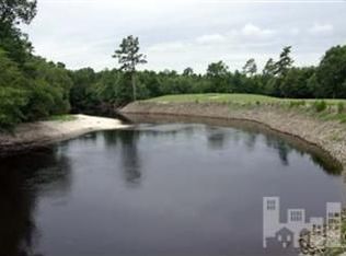 121 Scots Pine Cir, Wallace, NC 28466