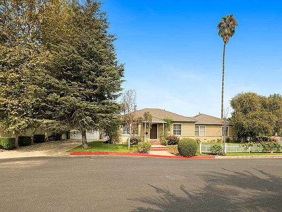 2nd image of 4201 W Toluca Lake Ln
