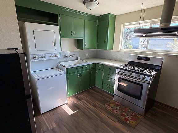 4th image of 1824 W Hopkins St