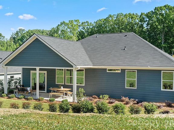 2nd image of 6042 Bella Vista Dr
